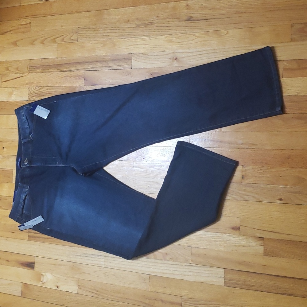 Bandolino "Samantha" Straight Leg Jeans size 18 NWT!